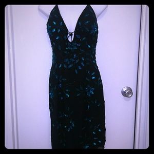 Cache sequin dress